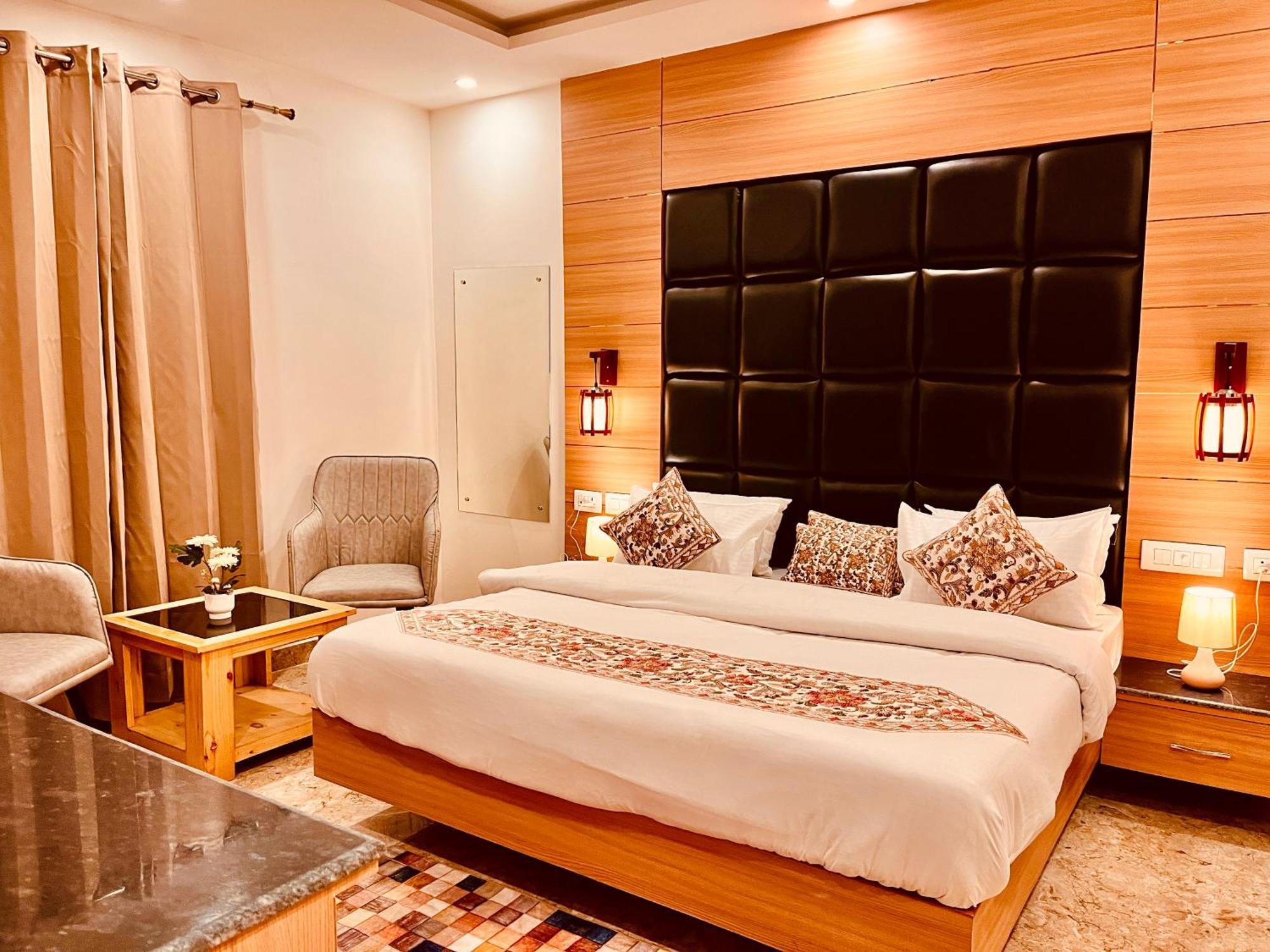 Hotel Hill View, Mussoorie - Near Jw Marriott Mussoorie, M 77377-32479 Esterno foto