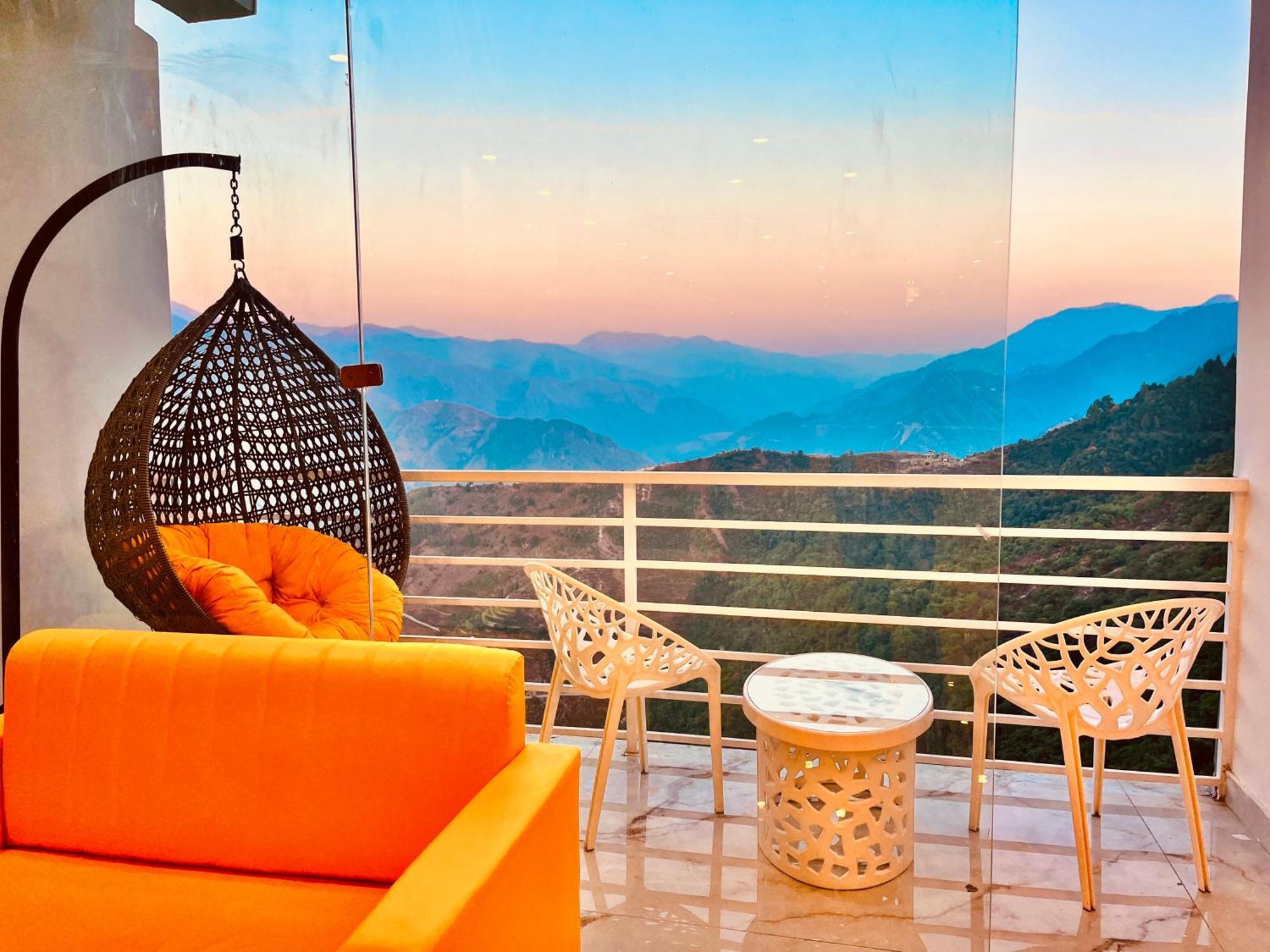 Hotel Hill View, Mussoorie - Near Jw Marriott Mussoorie, M 77377-32479 Esterno foto