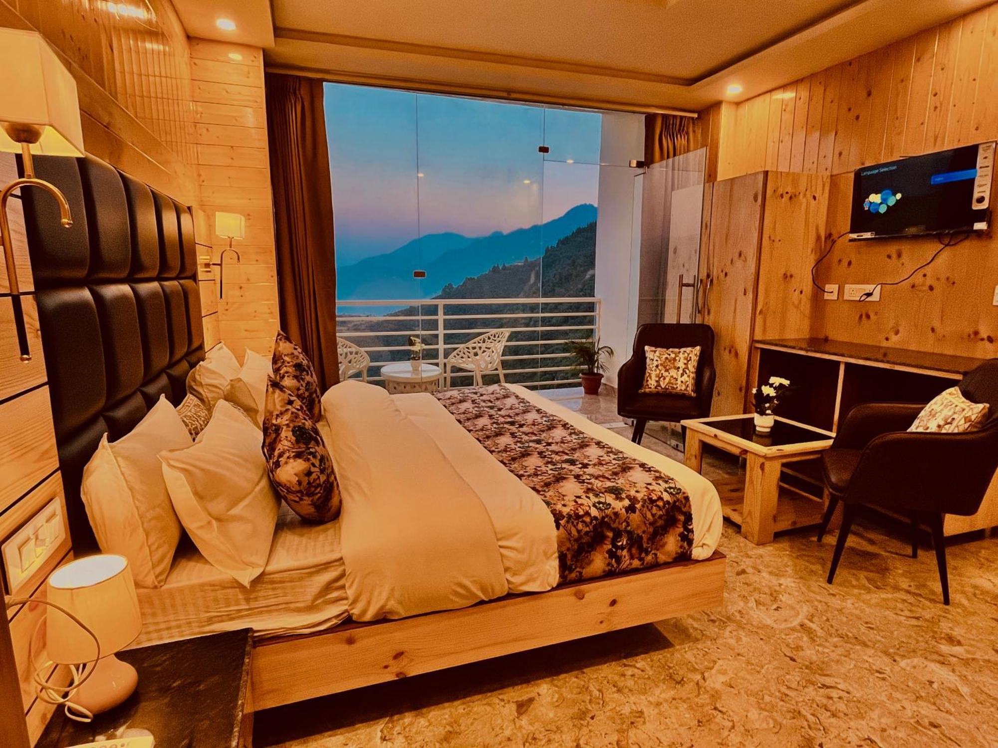 Hotel Hill View, Mussoorie - Near Jw Marriott Mussoorie, M 77377-32479 Esterno foto