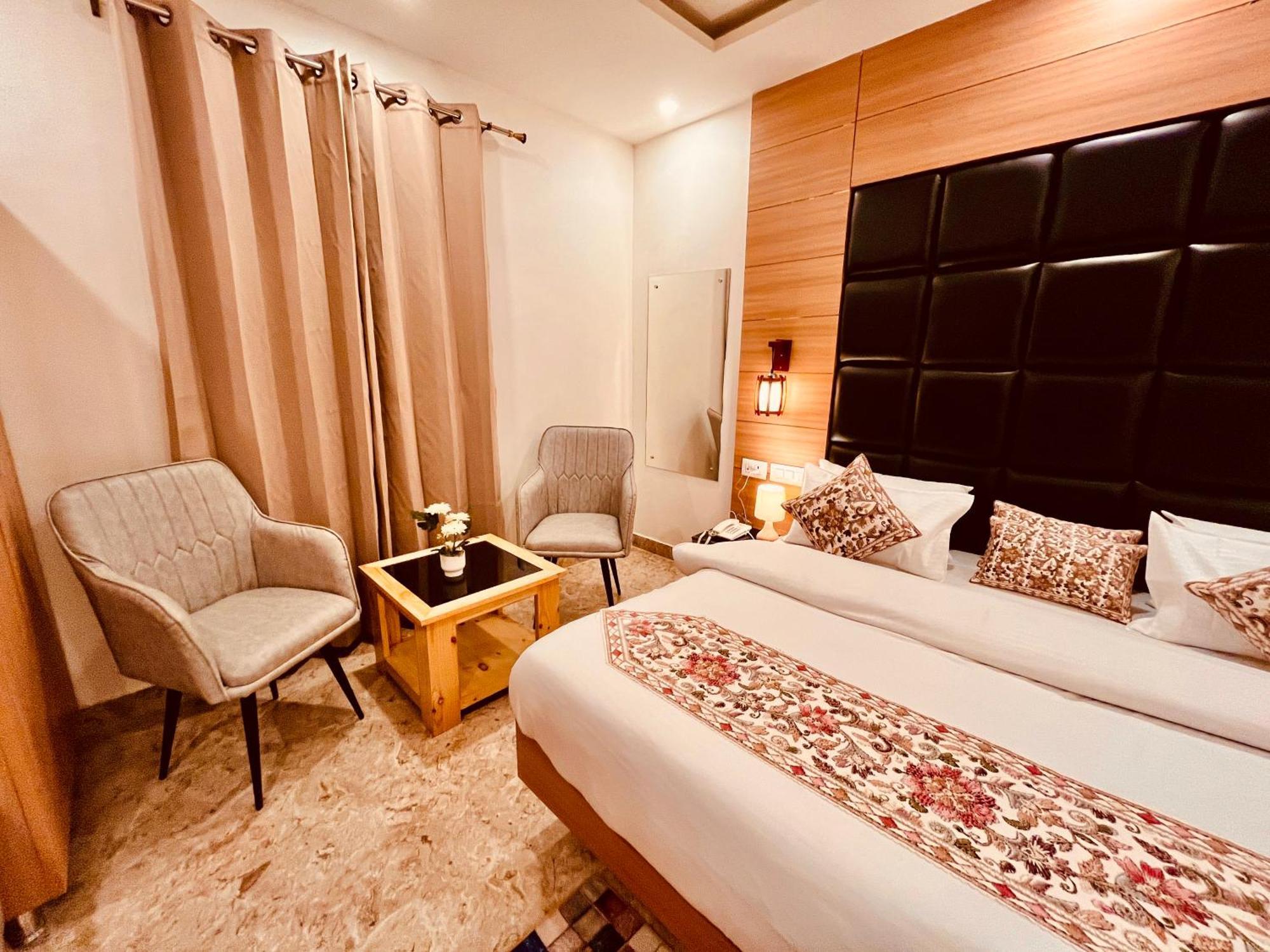 Hotel Hill View, Mussoorie - Near Jw Marriott Mussoorie, M 77377-32479 Esterno foto