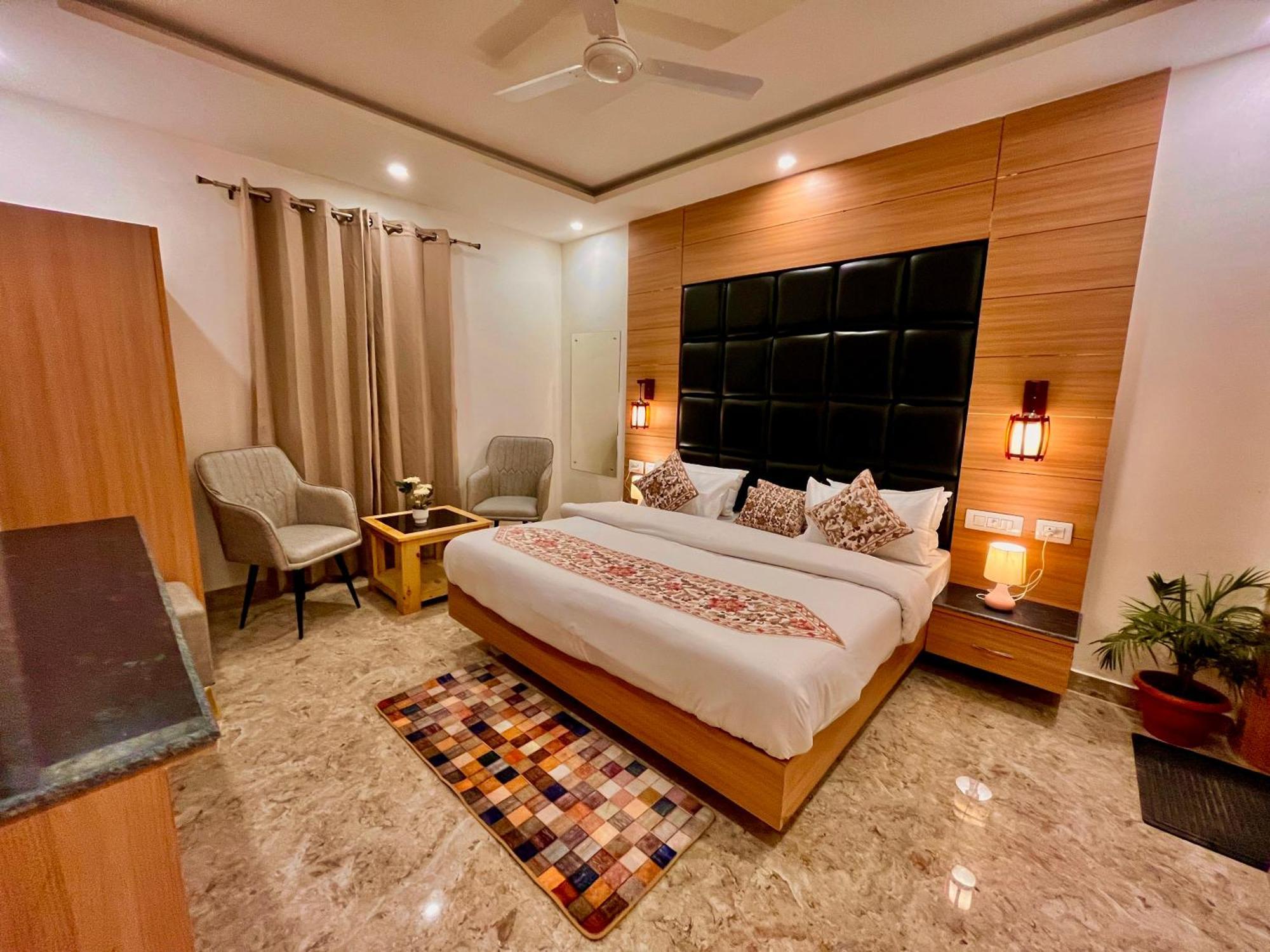 Hotel Hill View, Mussoorie - Near Jw Marriott Mussoorie, M 77377-32479 Esterno foto